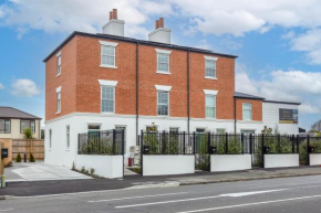 Three Bedroom Georgian Retreat Christchurch